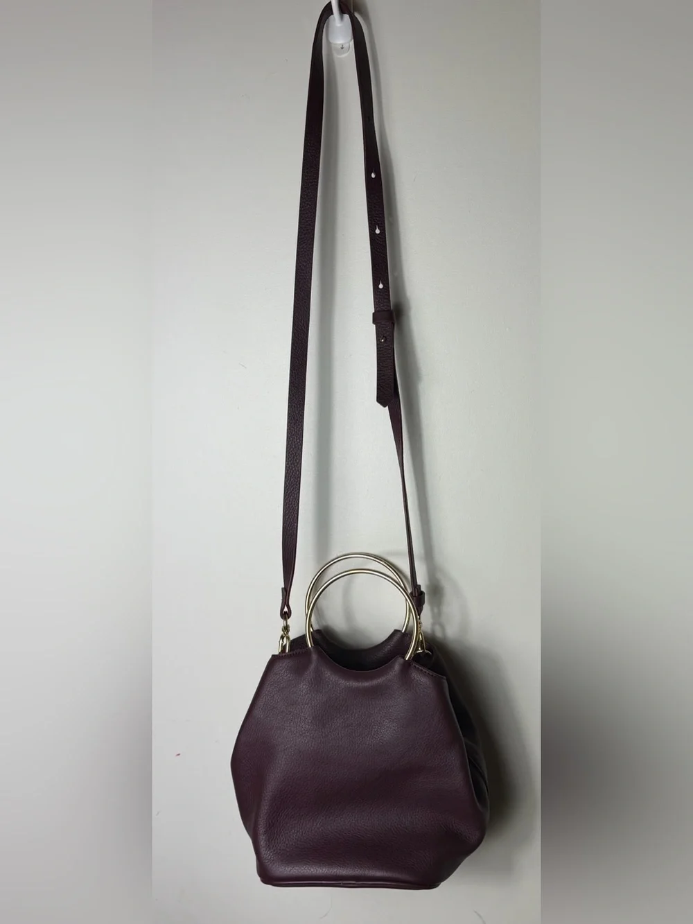 Thacker New York Bonnie O gold handle bucket Crossbody Purse burgundy Leather